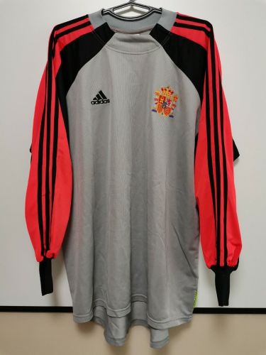 Spain 2000 GK 1 Kit